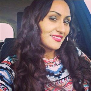Meet your Posher, Jael